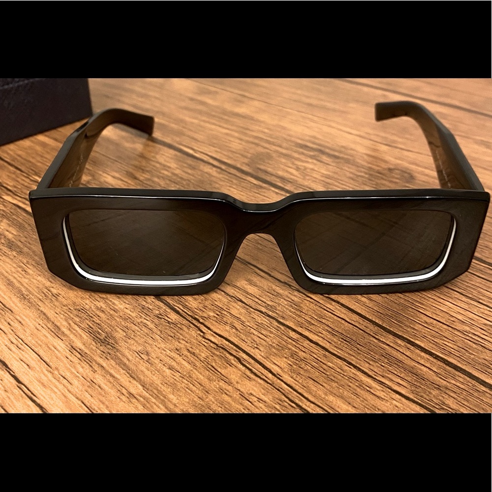 Prada 06YS Sunglasses - 09Q5S0 - Black - Dark grey

Only worn twice!